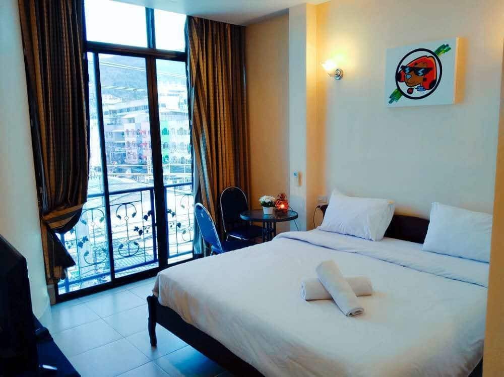 Zodiac Hotel Patong 외부 사진